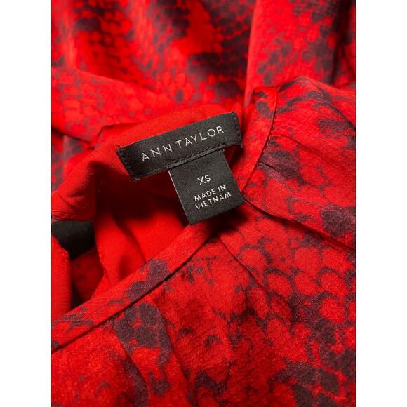 Ann Taylor - Red Snakeskin Ruffle Wrap Dress - XS - Picture 9 of 14